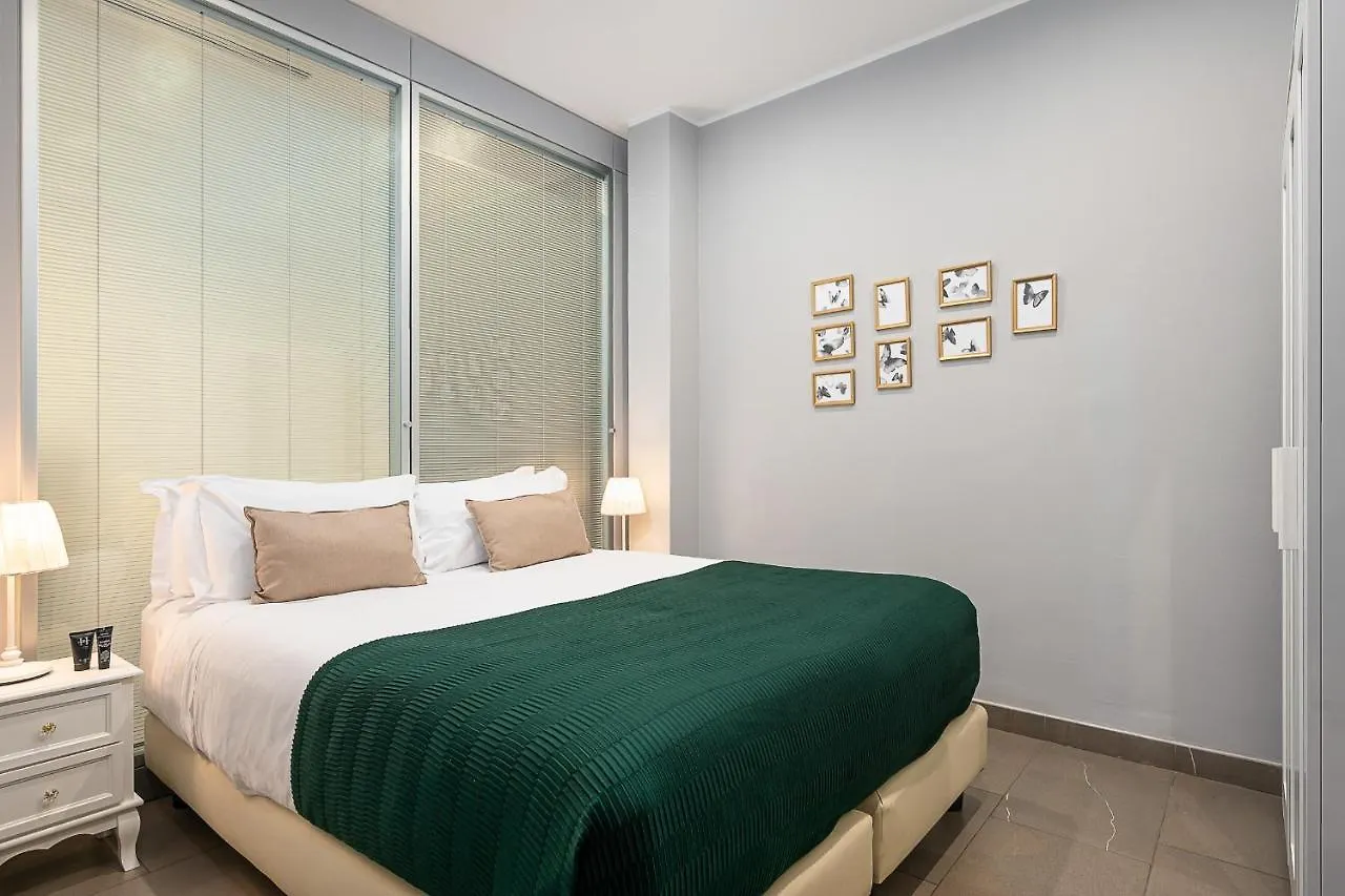 Large Design Apartment In The City Center Milaan