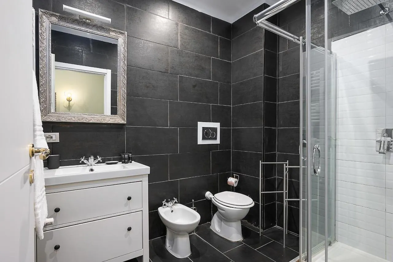 Large Design Apartment In The City Center Milan 0*,